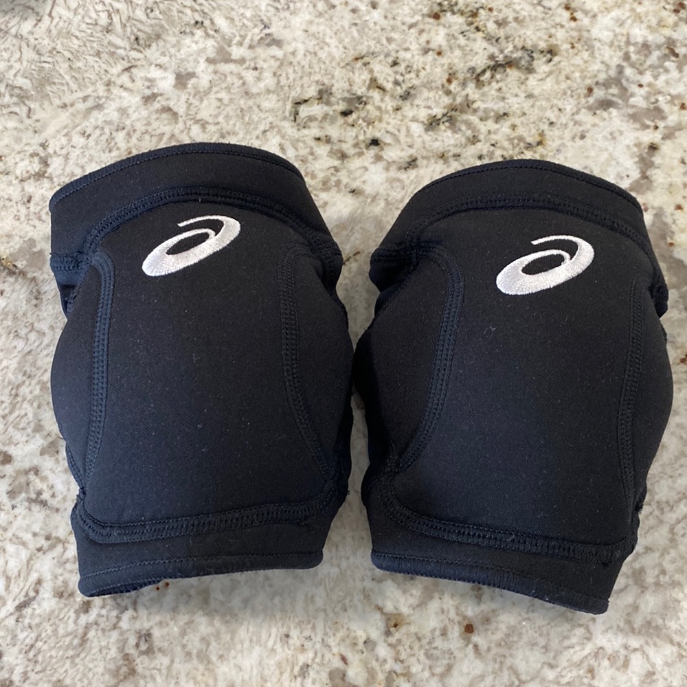 ASICS Volleyball Knee Pads Size children’s small